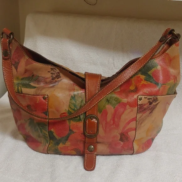 Patricia Nash. Large, Italian leather shoulder bag - Picture 1 of 16
